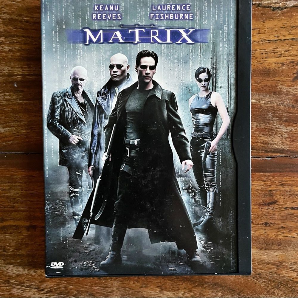 The Matrix Movie DVD Keanu Reeves Laurence Fishburne Cyber Thriller